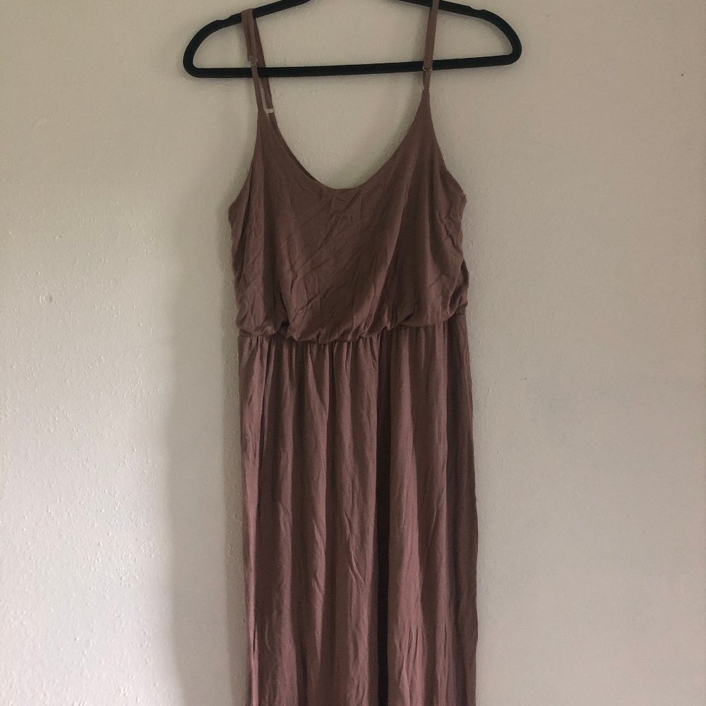 STRETCHY TAUPE MAXI DRESS SIZE S/M/L
